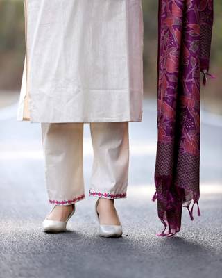 beige cotton kurta set with embroidery & contrast khadi silk dupatta 4