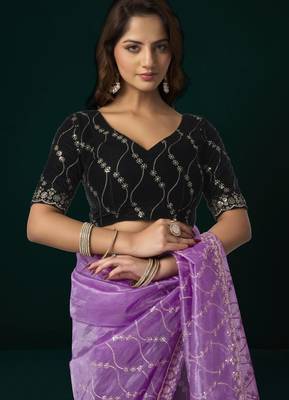 Light purple embroidered embellished bollywood net saree with blouse 5