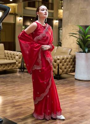Red embroidered embellished shimmer chiffon bollywood saree with blouse 2