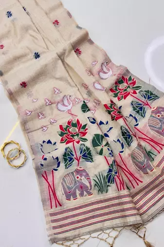Cream Color elephant and floral type rich weaving pallu  Work Cotton Saree