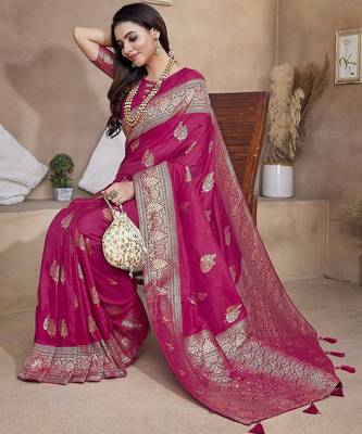 Hot pink woven self design pure paithani silk saree with blouse 2