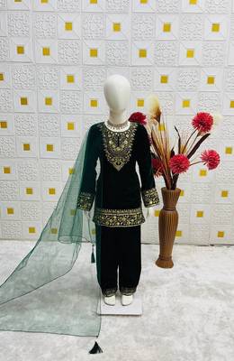 Designer viscose velvet embroidered work kids kurta set 3
