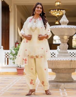 White color japan satin embroidery ceremonial suit 4