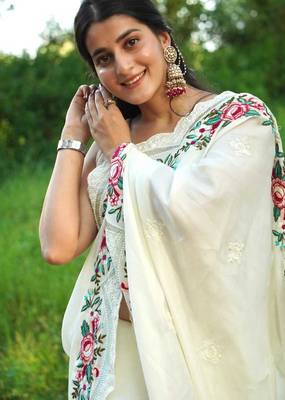 white silk blend embroidered wedding saree 2