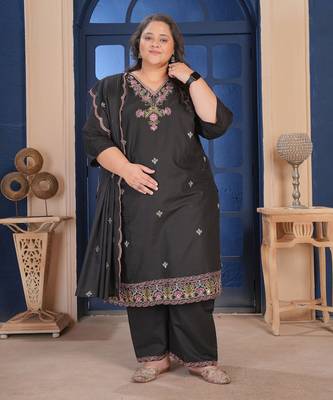 Black color smart embroidered plus size kurta set for smart looks 4
