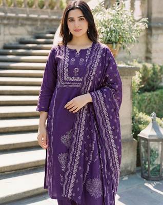 Purple color muslin hand printed partywear suit 3