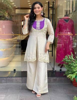 Elegant off-white embroidered kurti set with purple yoke design 4