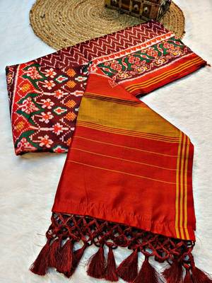 Maroon Color Lagadi Patta and weaved zari border Work Silk Patola Saree 5