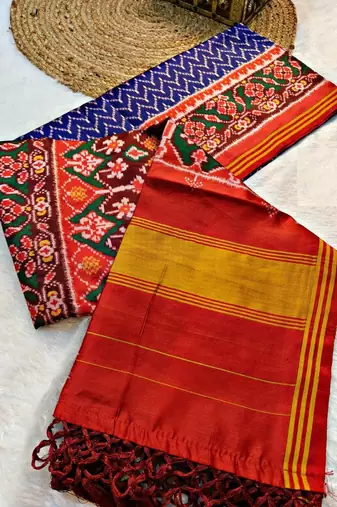 Purple Color Lagadi Patta and weaved zari border Work Silk Patola Saree