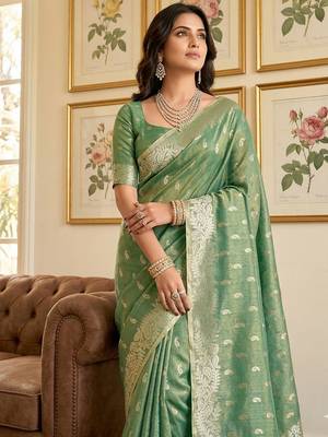 Green tissue silk blend ceremonial saree 3