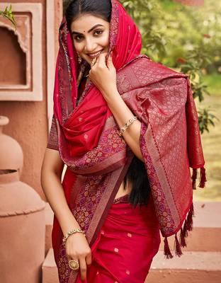 Pink smart and ethnic woven soft silk blend saree 2