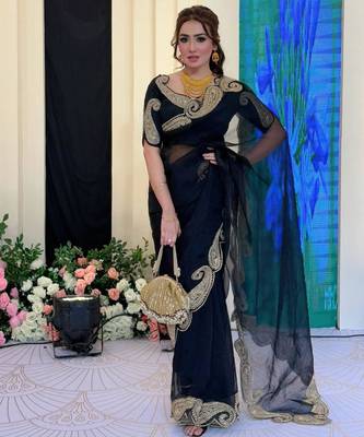 Black silk blend saree with heavy gold scalloped embroidery 3