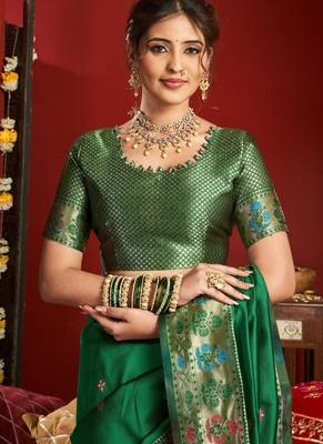 Green woven paithani silk saree with blouse 5