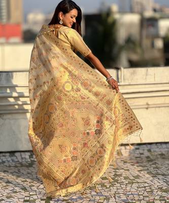 Cream kora silk blend woven leheria saree 2