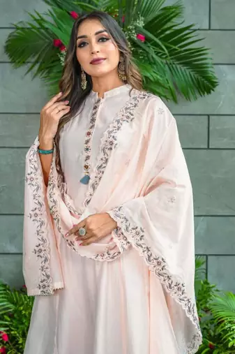 cream cotton blend embroidered kurta sets