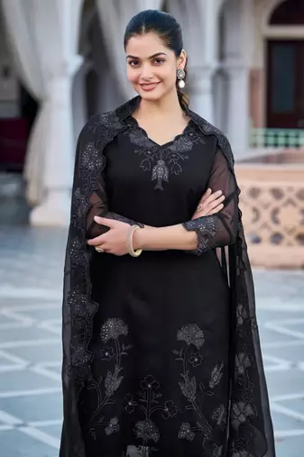 black georgette embroidered kurta sets