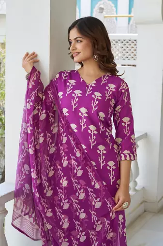 magenta cotton blend printed kurta sets
