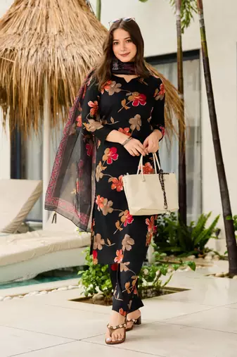 black silk blend printed kurta sets