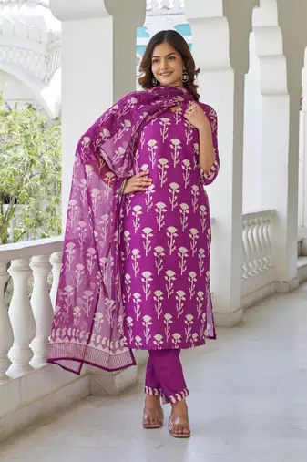 magenta cotton blend printed kurta sets