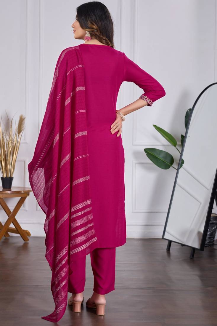 magenta rayon embroidered kurta sets