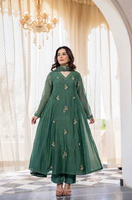 dark green chanderi silk embroidered kurta sets 2