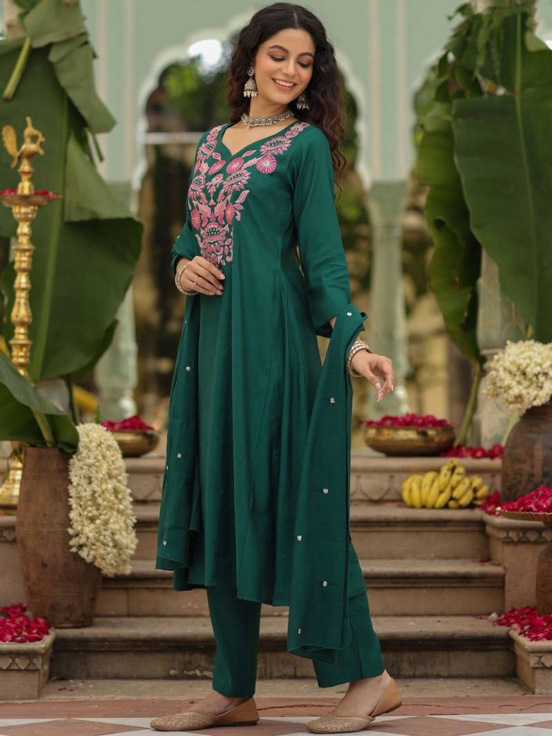 dark green viscose rayon embroidered kurta sets