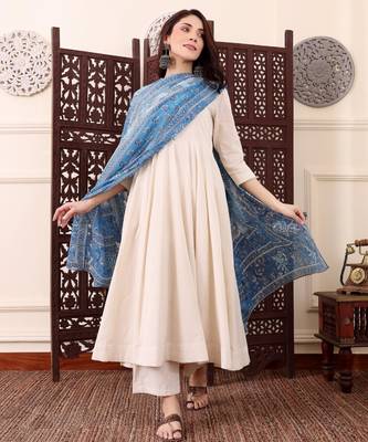 cream chanderi silk embroidered kurta sets 2
