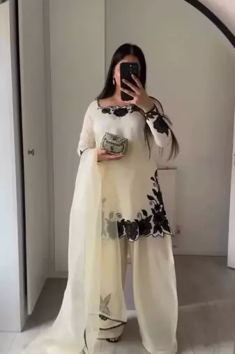 white silk blend embroidered kurta sets