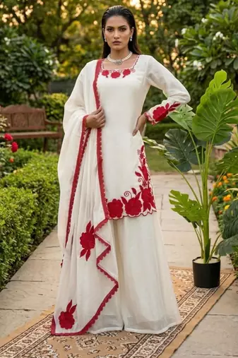 white silk blend embroidered kurta sets