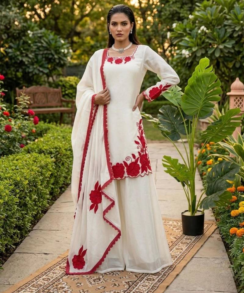 white silk blend embroidered kurta sets