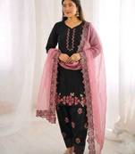 black silk blend embroidered kurta sets