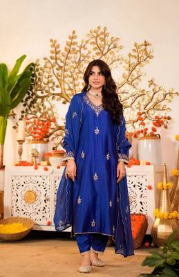 blue viscose embroidered kurta sets 2