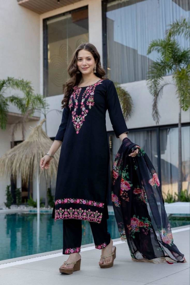 black chinon  kurta sets