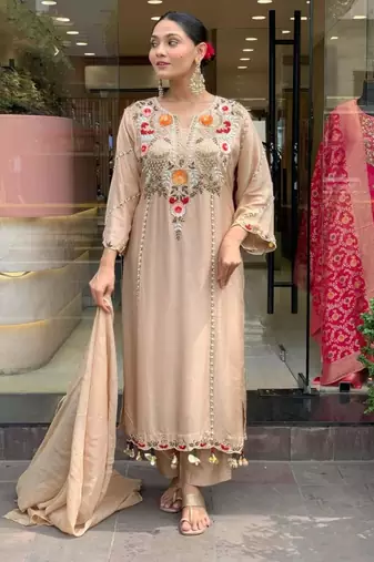 peach chanderi silk embroidered kurta sets