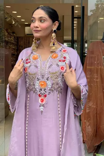 lavender chanderi silk embroidered kurta sets