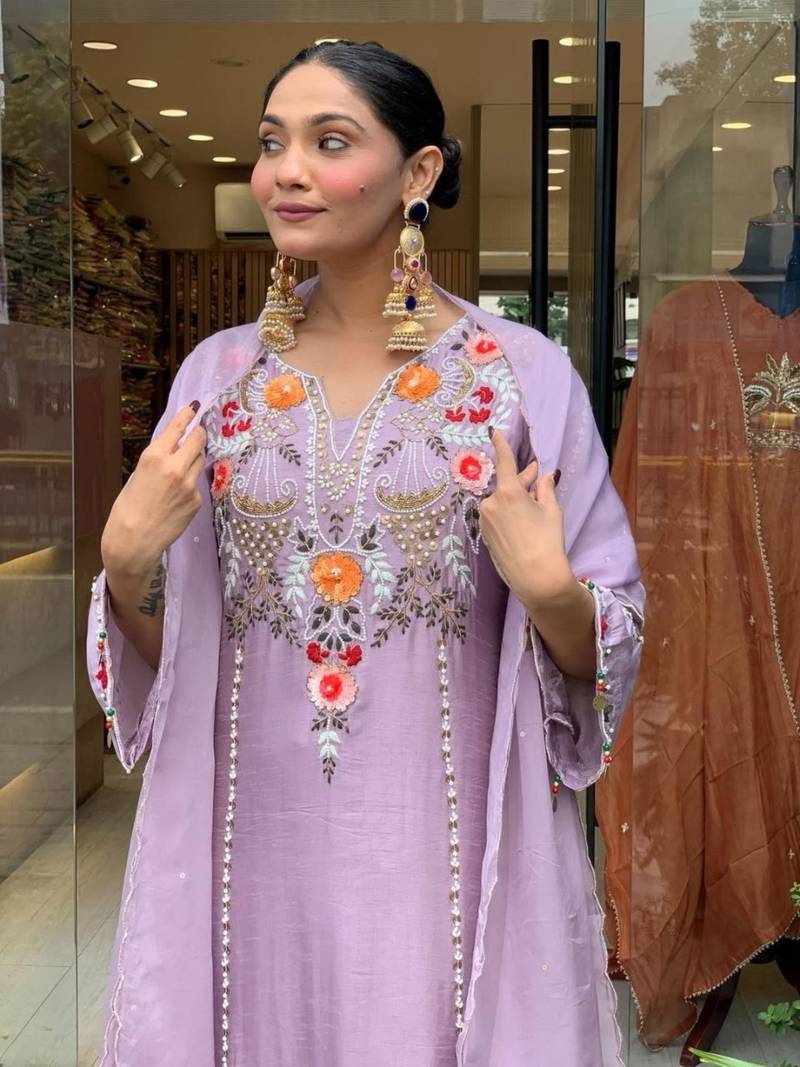 lavender chanderi silk embroidered kurta sets