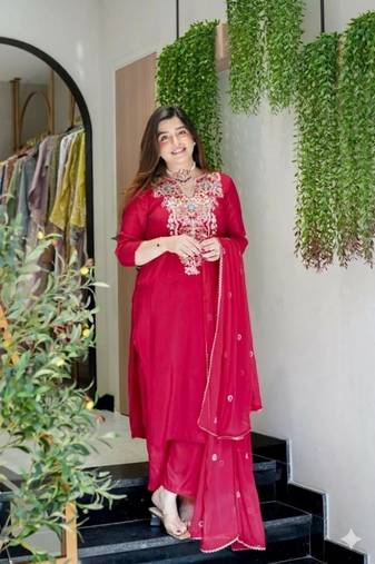 PINK silk blend embroidered kurta sets
