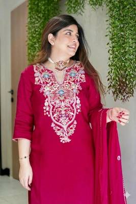 PINK silk blend embroidered kurta sets 5