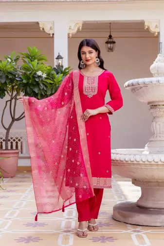 red chanderi embroidered kurta sets