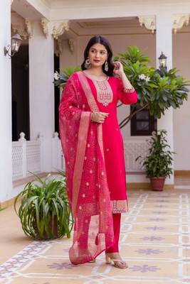 red chanderi embroidered kurta sets 4