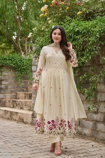 white chanderi silk embroidered kurta sets