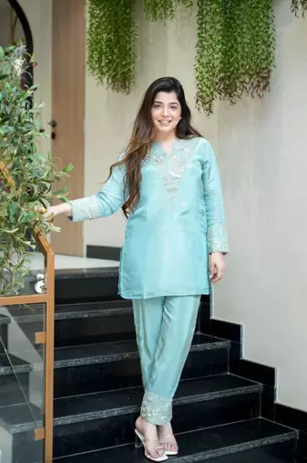 sky blue silk blend embroidered kurta sets