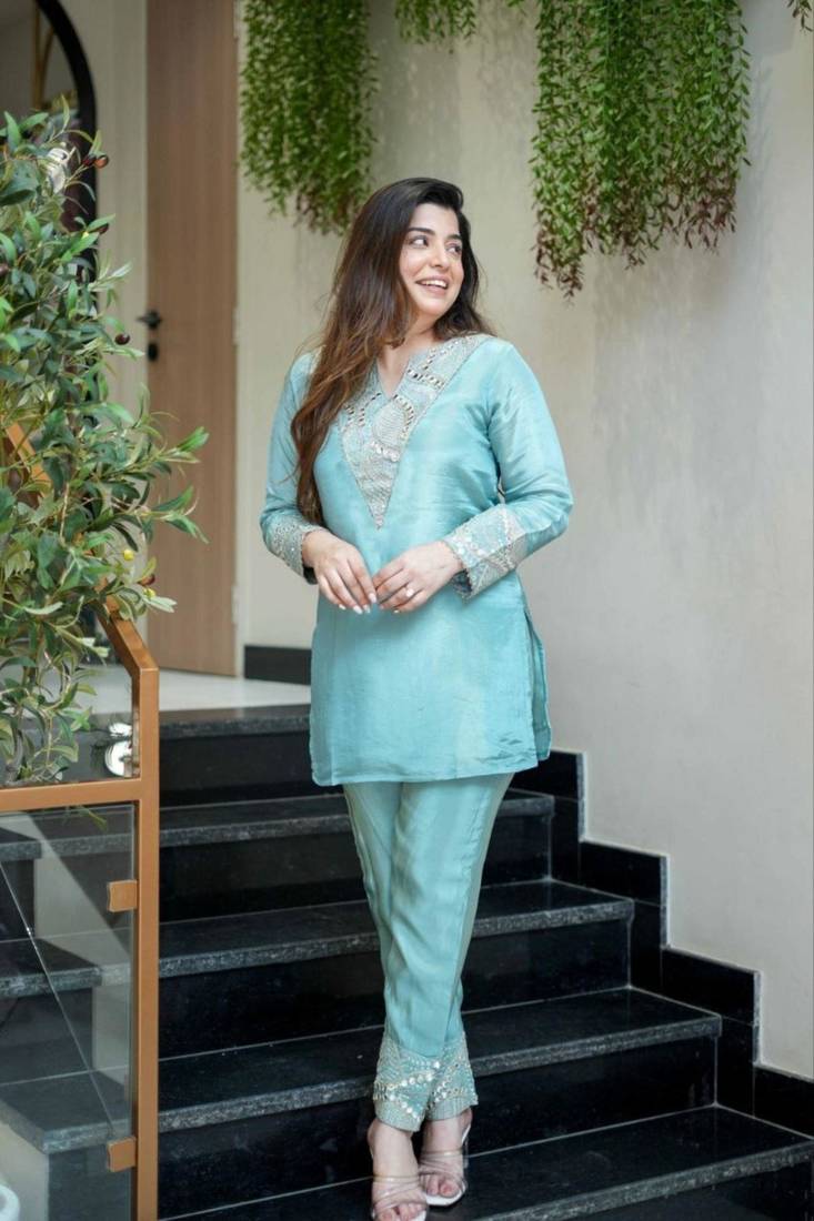 sky blue silk blend embroidered kurta sets