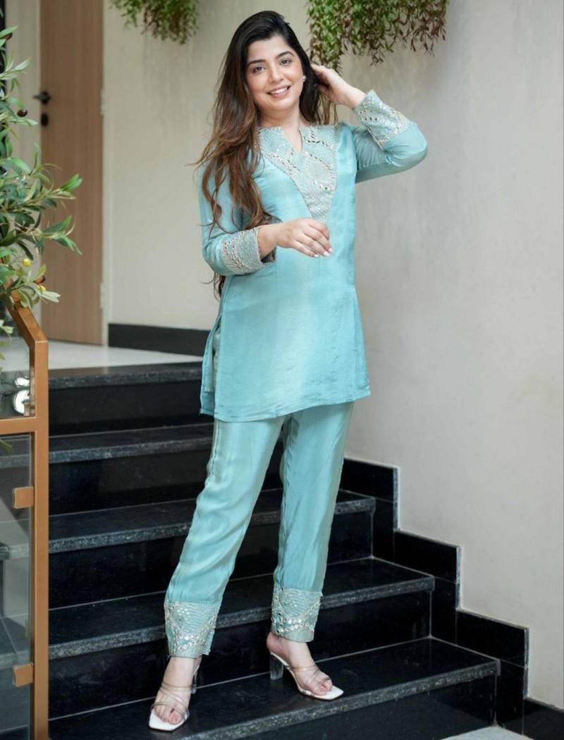 sky blue silk blend embroidered kurta sets