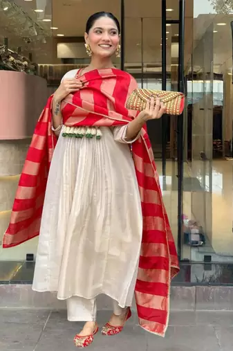 beige silk blend embroidered kurta sets