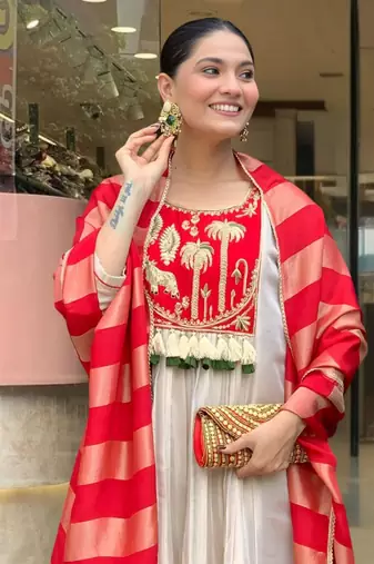 beige silk blend embroidered kurta sets