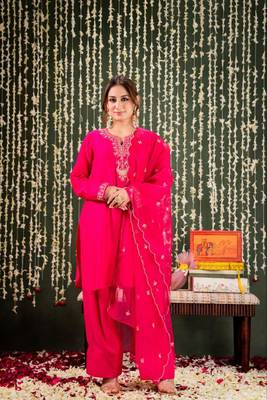 hot pink chanderi embroidered kurta sets 1