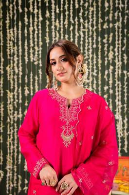 hot pink chanderi embroidered kurta sets 2