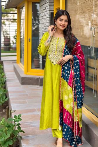 yellow silk blend embroidered kurta sets