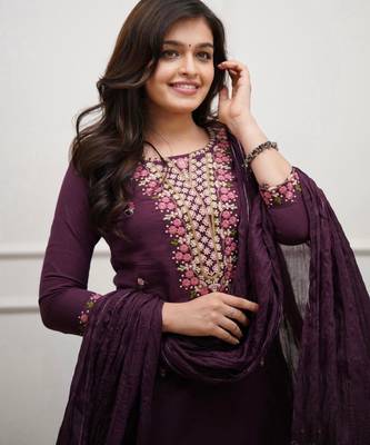 wine silk blend embroidered kurta sets 3